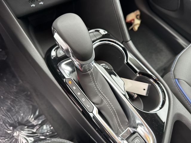 Buick Encore GX Vehicle Full-screen Gallery Image 19