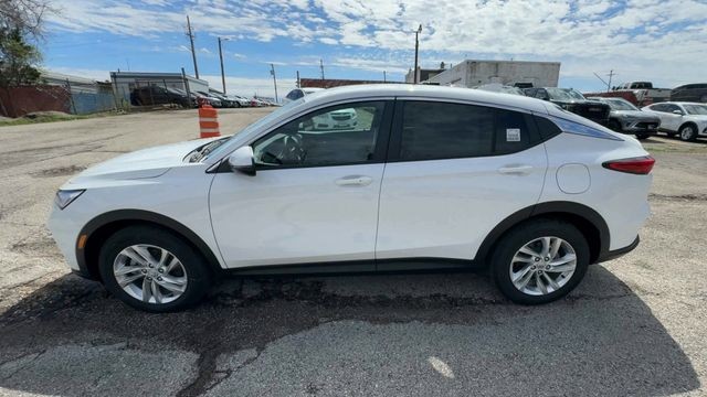 Buick Envista Vehicle Full-screen Gallery Image 05