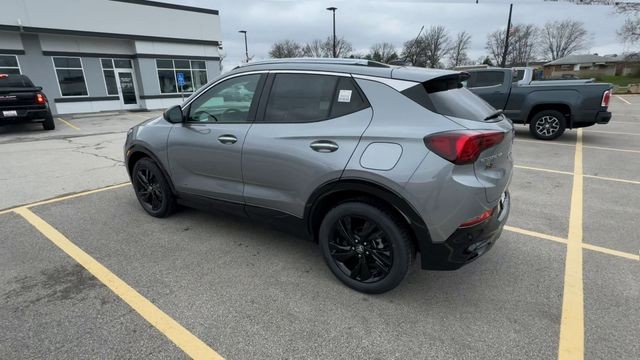 Buick Encore GX Vehicle Full-screen Gallery Image 06