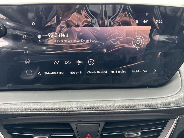 Buick Encore GX Vehicle Full-screen Gallery Image 16
