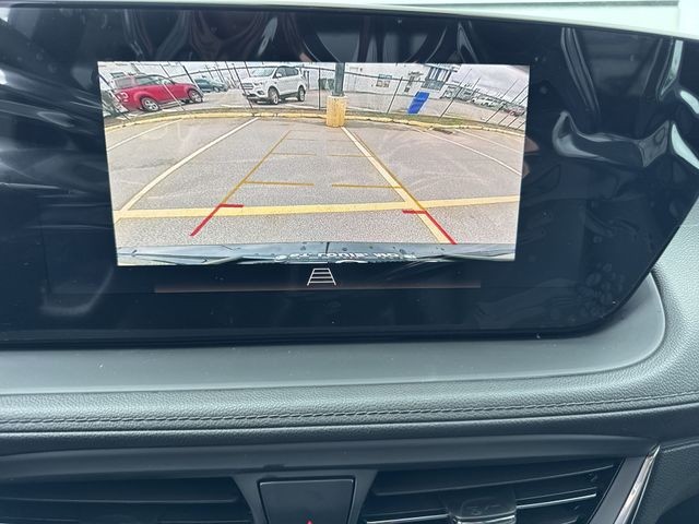 Buick Encore GX Vehicle Full-screen Gallery Image 17