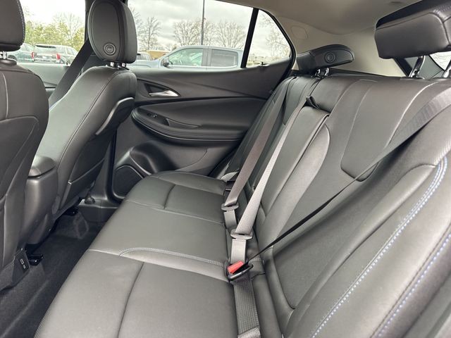 Buick Encore GX Vehicle Full-screen Gallery Image 21