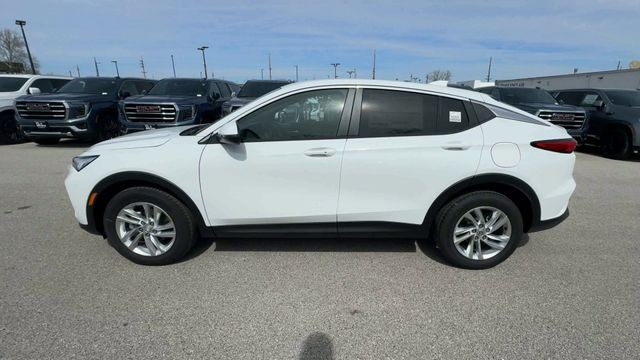 Buick Envista Vehicle Full-screen Gallery Image 05