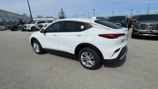 Buick Envista Vehicle Full-screen Gallery Image 06