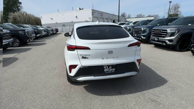 Buick Envista Vehicle Full-screen Gallery Image 07