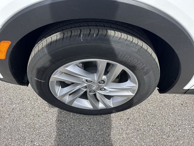 Buick Envista Vehicle Full-screen Gallery Image 10