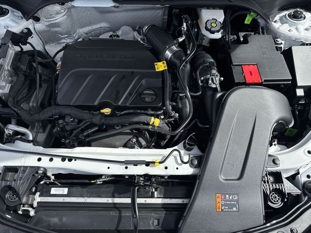 Buick Envista Vehicle Full-screen Gallery Image 24