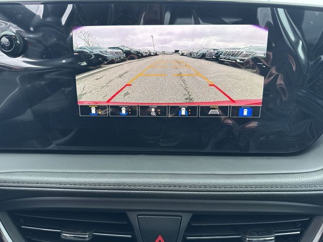 Buick Encore GX Vehicle Full-screen Gallery Image 17