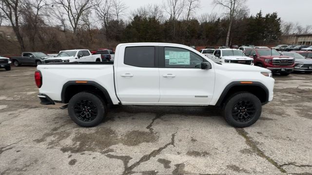 GMC Canyon Vehicle Full-screen Gallery Image 09