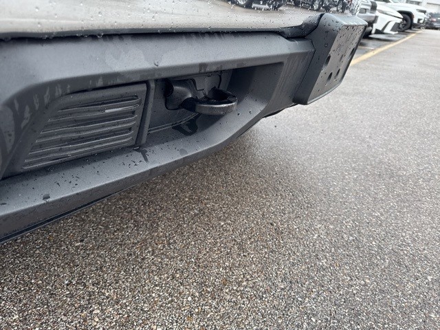 Chevrolet Silverado 1500 Vehicle Full-screen Gallery Image 02