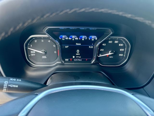 GMC Yukon Vehicle Full-screen Gallery Image 14