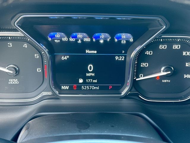 GMC Yukon Vehicle Full-screen Gallery Image 15