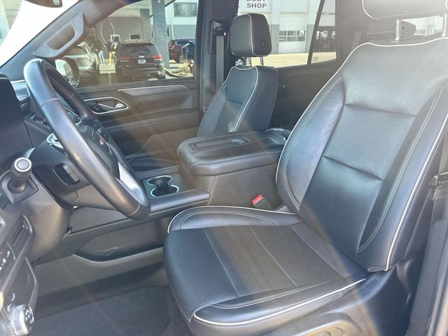 GMC Yukon Vehicle Full-screen Gallery Image 22