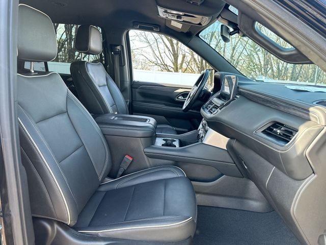 GMC Yukon Vehicle Full-screen Gallery Image 31