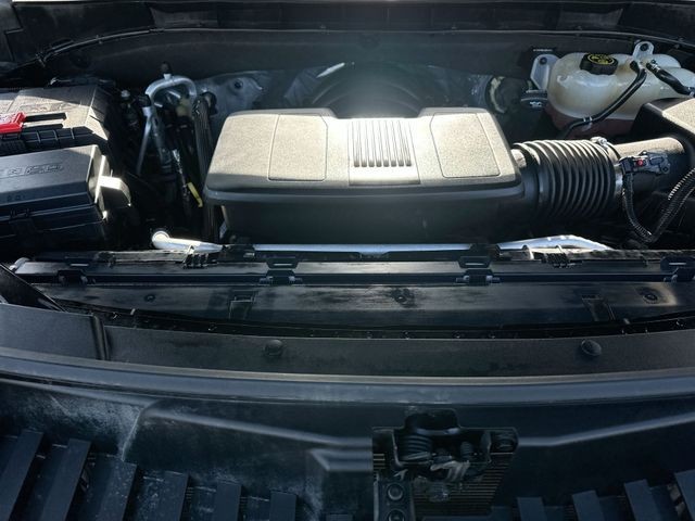 GMC Yukon Vehicle Full-screen Gallery Image 33