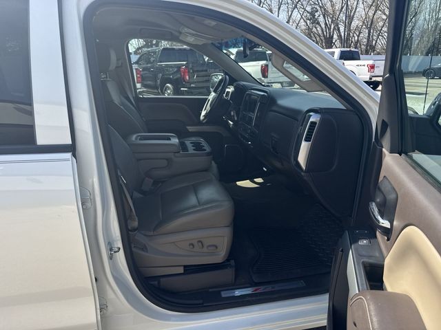 Chevrolet Silverado 1500 Vehicle Full-screen Gallery Image 30