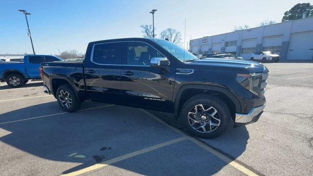 GMC Sierra 1500 Vehicle Full-screen Gallery Image 02