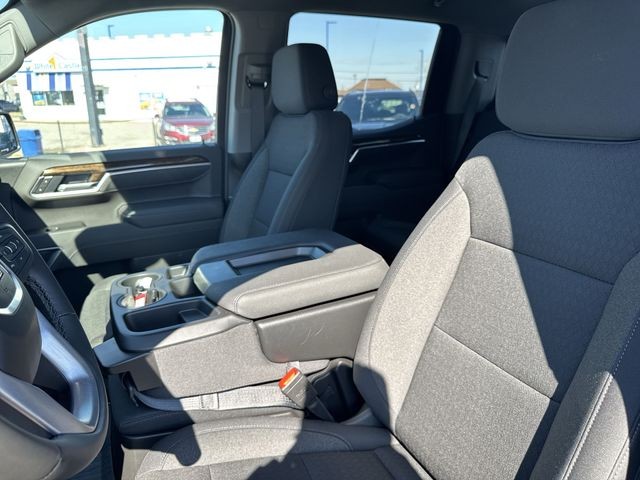 GMC Sierra 1500 Vehicle Full-screen Gallery Image 11