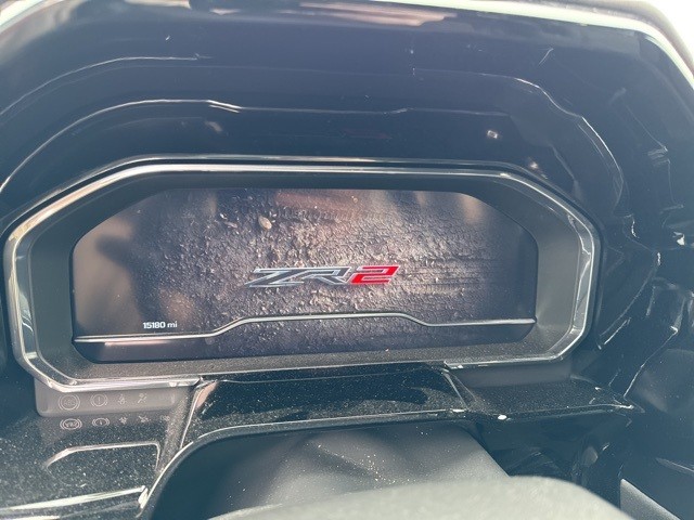 Chevrolet Silverado 1500 Vehicle Full-screen Gallery Image 11