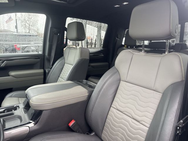 Chevrolet Silverado 1500 Vehicle Full-screen Gallery Image 23