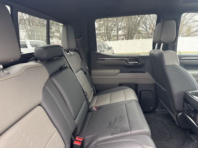 Chevrolet Silverado 1500 Vehicle Full-screen Gallery Image 31