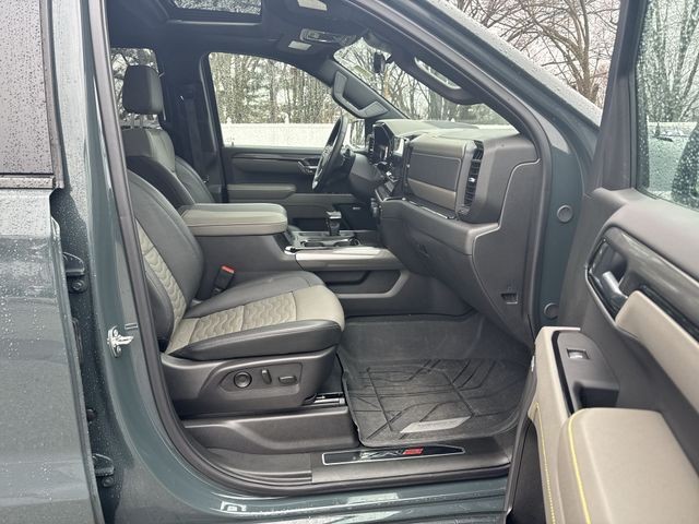 Chevrolet Silverado 1500 Vehicle Full-screen Gallery Image 33