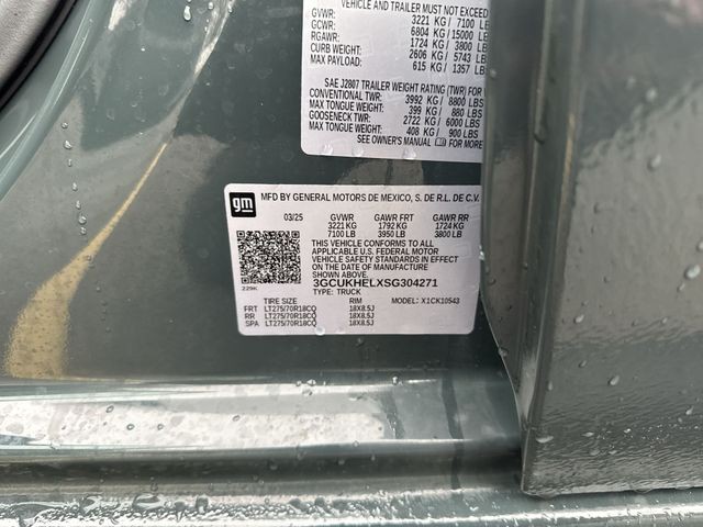 Chevrolet Silverado 1500 Vehicle Full-screen Gallery Image 38