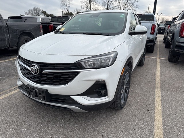 Buick Encore GX Vehicle Full-screen Gallery Image 03