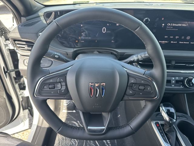 Buick Envista Vehicle Full-screen Gallery Image 14