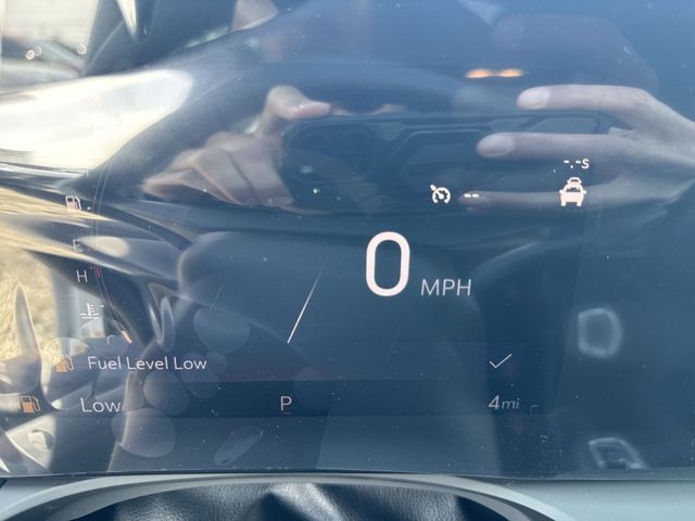 Buick Envista Vehicle Full-screen Gallery Image 15