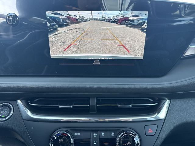 Buick Envista Vehicle Full-screen Gallery Image 17