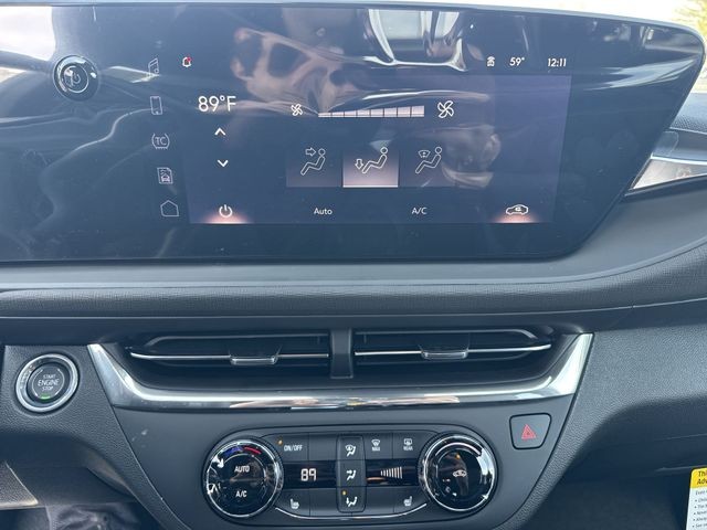 Buick Envista Vehicle Full-screen Gallery Image 18