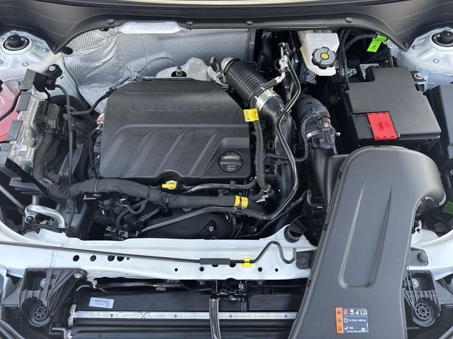 Buick Envista Vehicle Full-screen Gallery Image 24