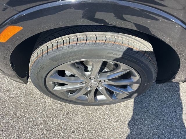 Buick Encore GX Vehicle Full-screen Gallery Image 10