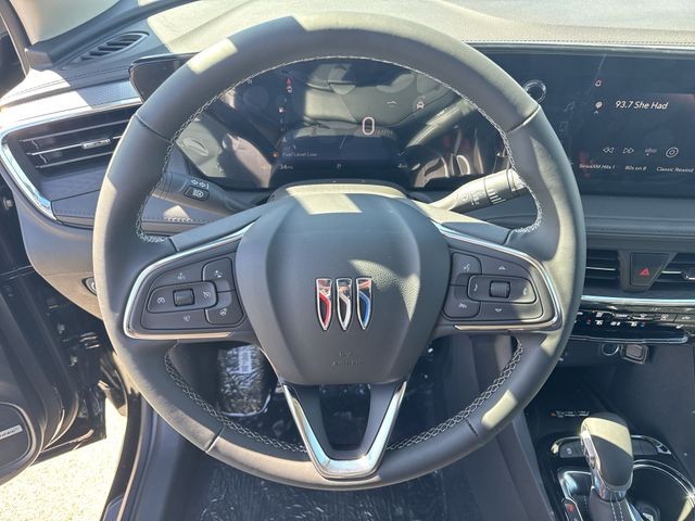 Buick Encore GX Vehicle Full-screen Gallery Image 14