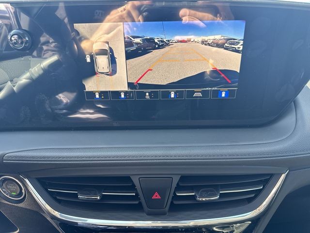 Buick Encore GX Vehicle Full-screen Gallery Image 17