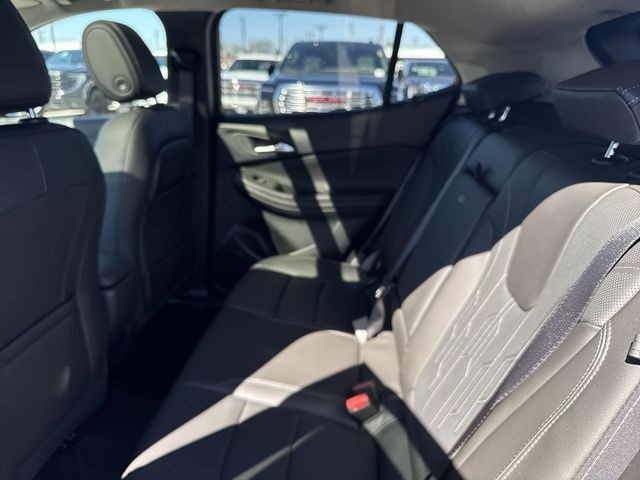 Buick Encore GX Vehicle Full-screen Gallery Image 22