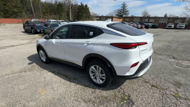 Buick Envista Vehicle Full-screen Gallery Image 06