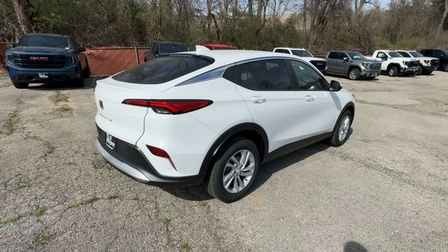 Buick Envista Vehicle Full-screen Gallery Image 08