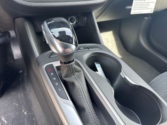 Buick Envista Vehicle Full-screen Gallery Image 19