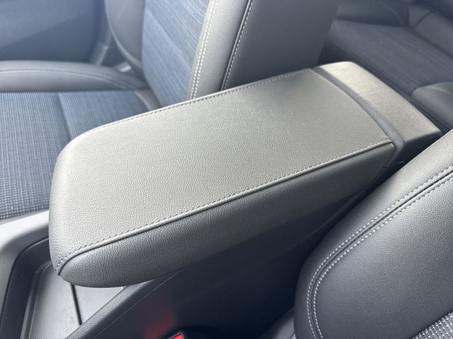 Buick Envista Vehicle Full-screen Gallery Image 20