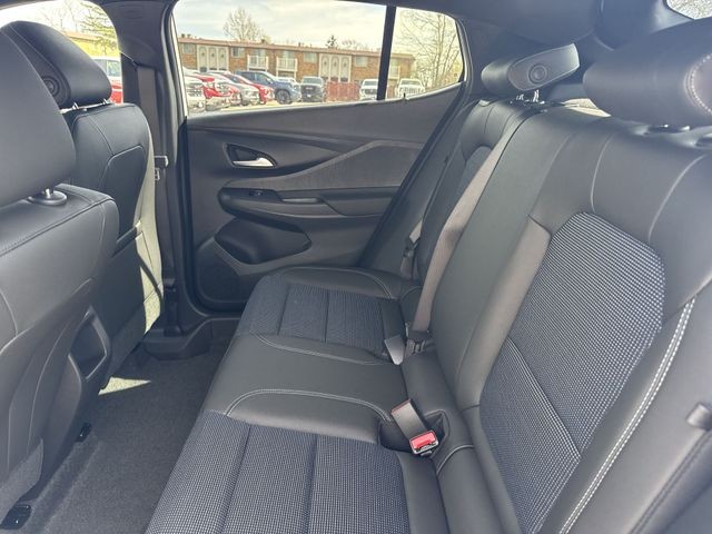 Buick Envista Vehicle Full-screen Gallery Image 21