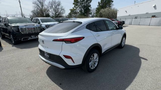 Buick Envista Vehicle Full-screen Gallery Image 08