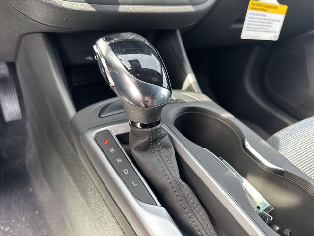 Buick Envista Vehicle Full-screen Gallery Image 19