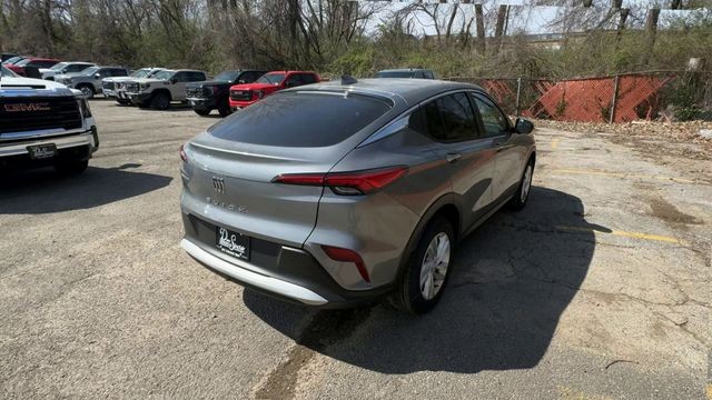 Buick Envista Vehicle Full-screen Gallery Image 08