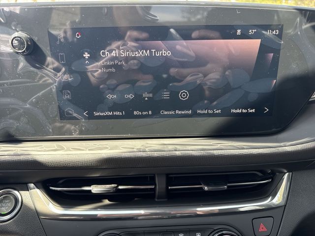 Buick Envista Vehicle Full-screen Gallery Image 16