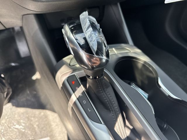 Buick Envista Vehicle Full-screen Gallery Image 19