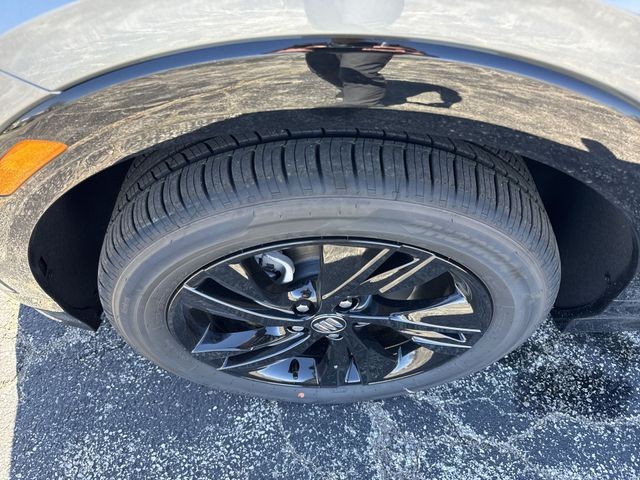 Buick Encore GX Vehicle Full-screen Gallery Image 10