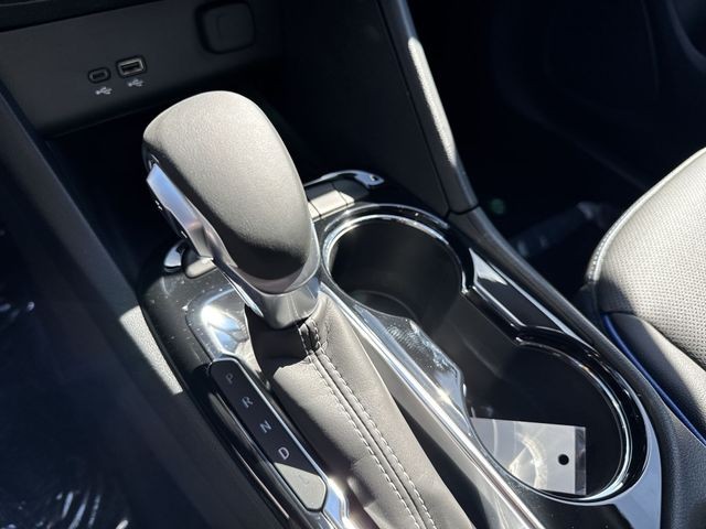 Buick Encore GX Vehicle Full-screen Gallery Image 19