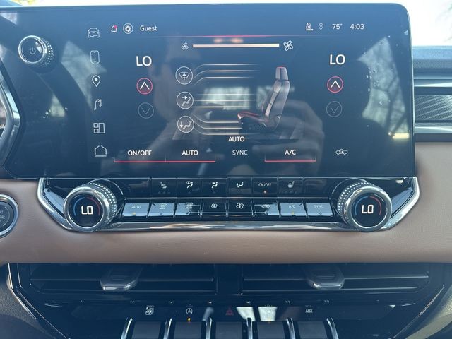 GMC Canyon Vehicle Full-screen Gallery Image 19